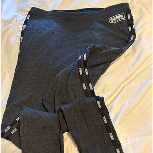 VS Pink leggings